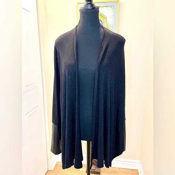 NWOT/ DKNY JEANS black cardigan w/vegan leather  forearm panels/dolman sleeves🖤 - Picture 3 of 9